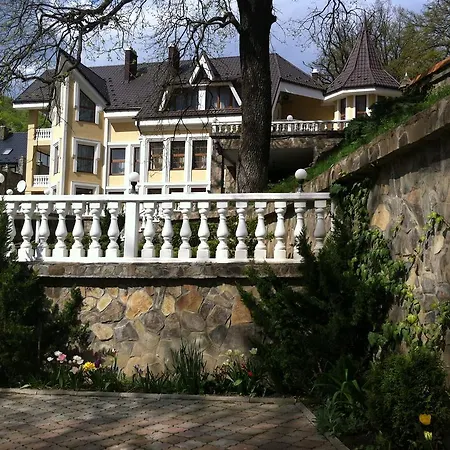 Gnizdo Golubky Shayan