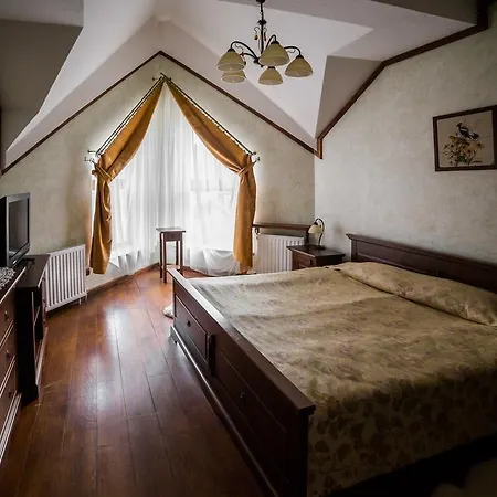 Gnizdo Golubky Gasthuis Saján