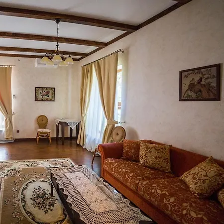 Gnizdo Golubky Saján