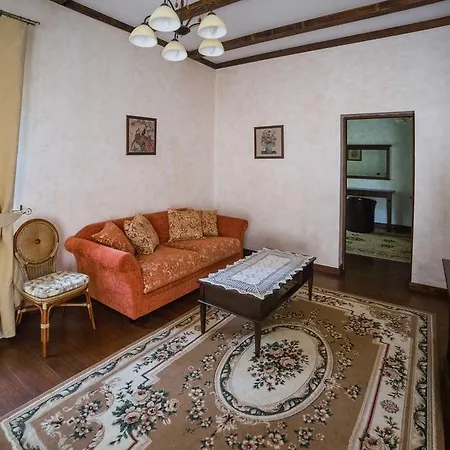 Gnizdo Golubky 4* Saján