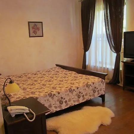 Gasthuis Gnizdo Golubky 4*