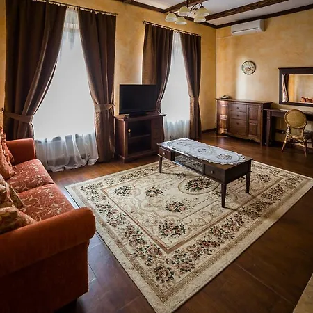 Guest house Gnizdo Golubky Shaian