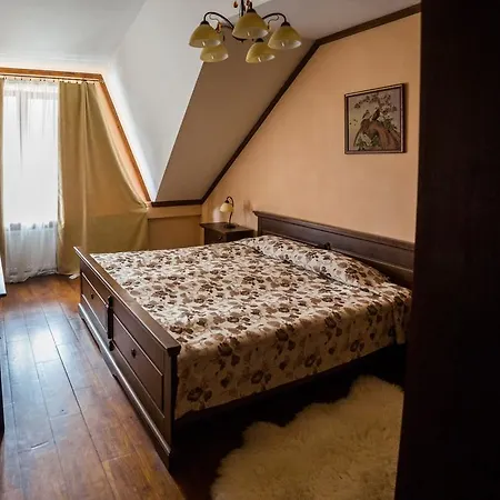 Guest house Gnizdo Golubky