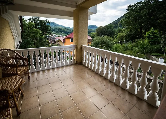 Gnizdo Golubky 4* Šajan