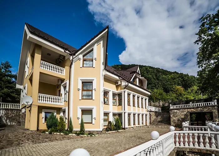 Gnizdo Golubky 4* Šajan