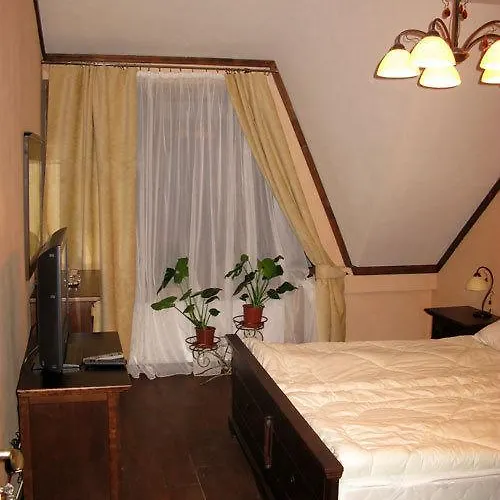 Gnizdo Golubky Penzion 4*