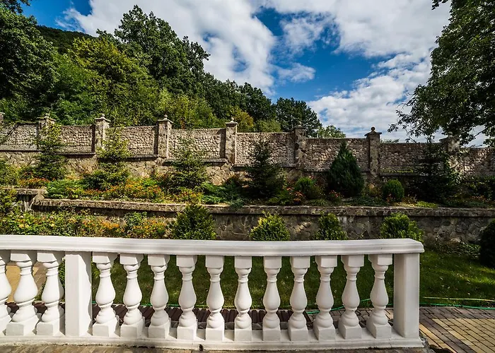 Penzion Gnizdo Golubky 4*