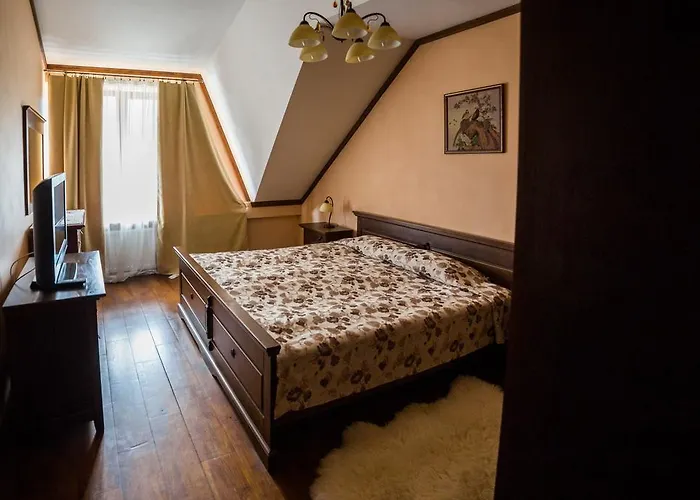 Guest house Gnizdo Golubky