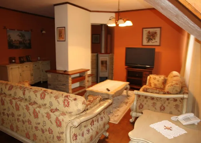 Penzion Gnizdo Golubky 4*