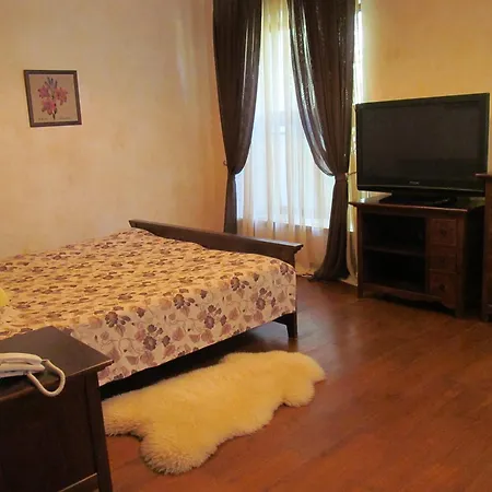 Konukevi Gnizdo Golubky 4*