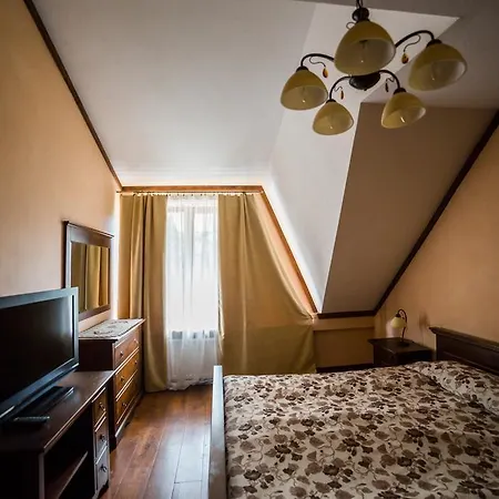 Gnizdo Golubky Konukevi
